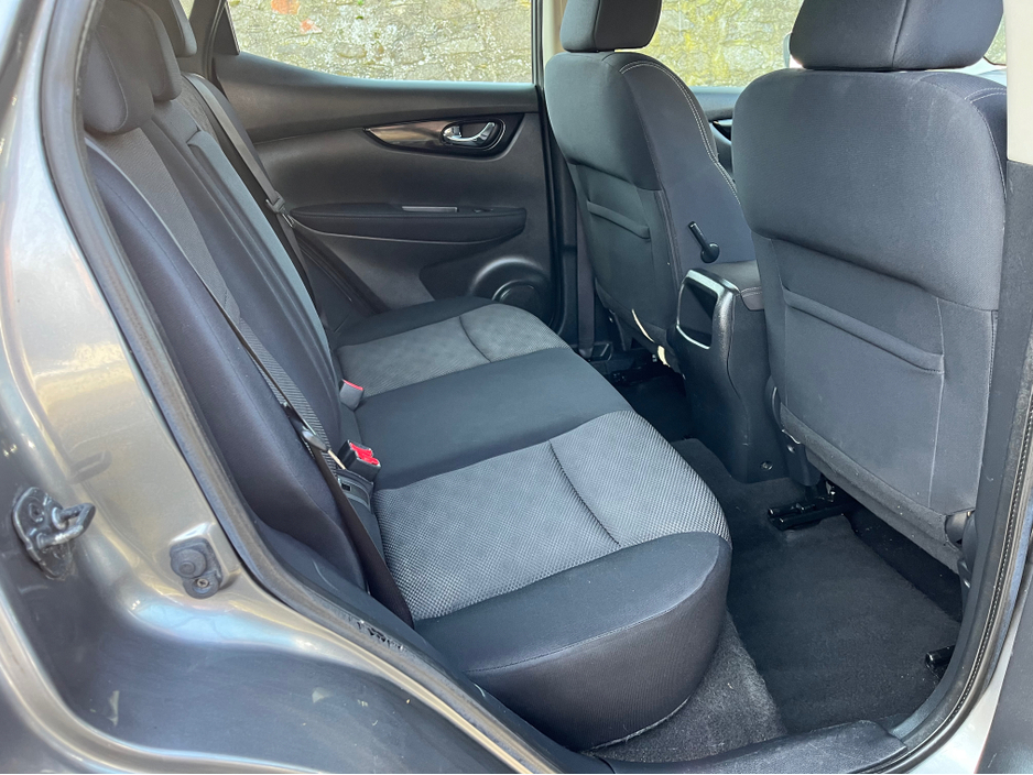 2015 Nissan Qashqai - image 16