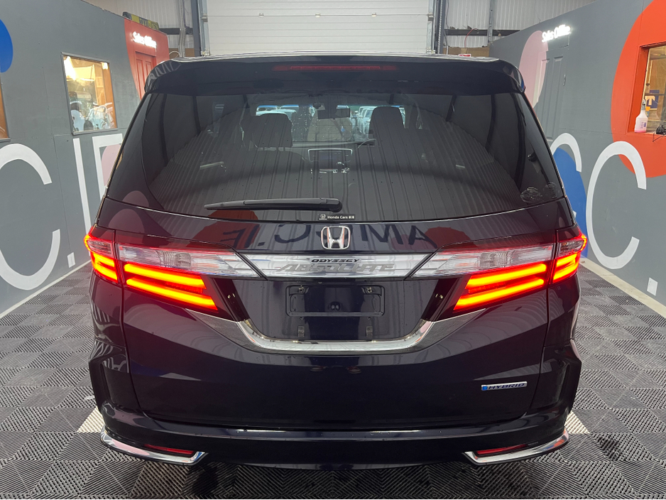 2017 Honda Odyssey €21950 2017 HONDA ODYSSEY HYBRID 7 SEATER AUTOMATIC ABSOLUTE SENSING  2.0 AUTOMATIC / CRUISE CONTROL / REVERSE CAMERA / AUTOMATIC DOORS €21,950