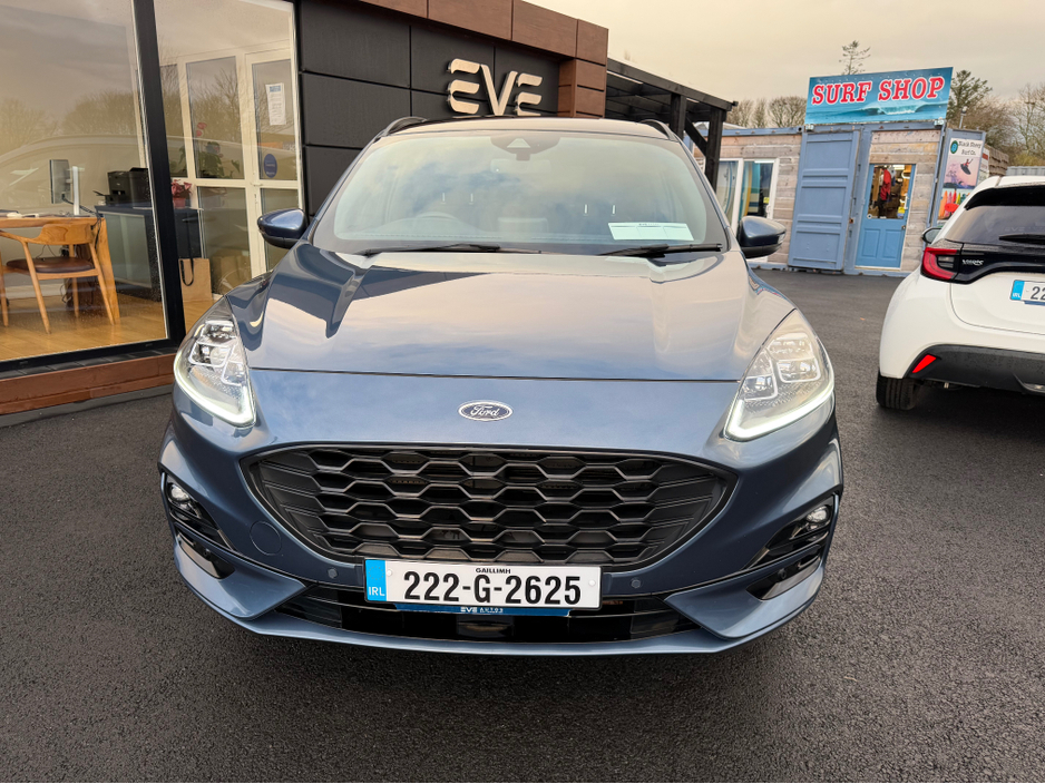 2022 Ford Kuga - image 7