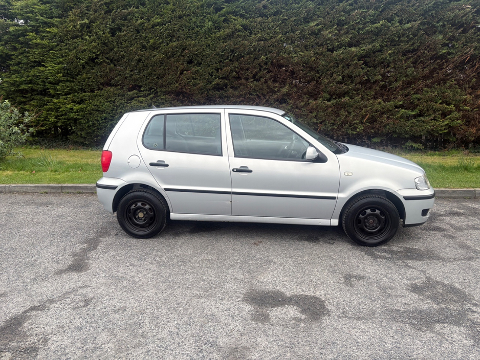 2000 Volkswagen Polo - image 3
