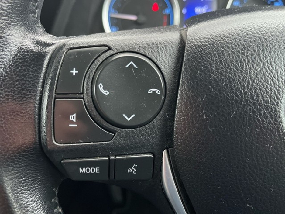 2018 Toyota Corolla - image 14