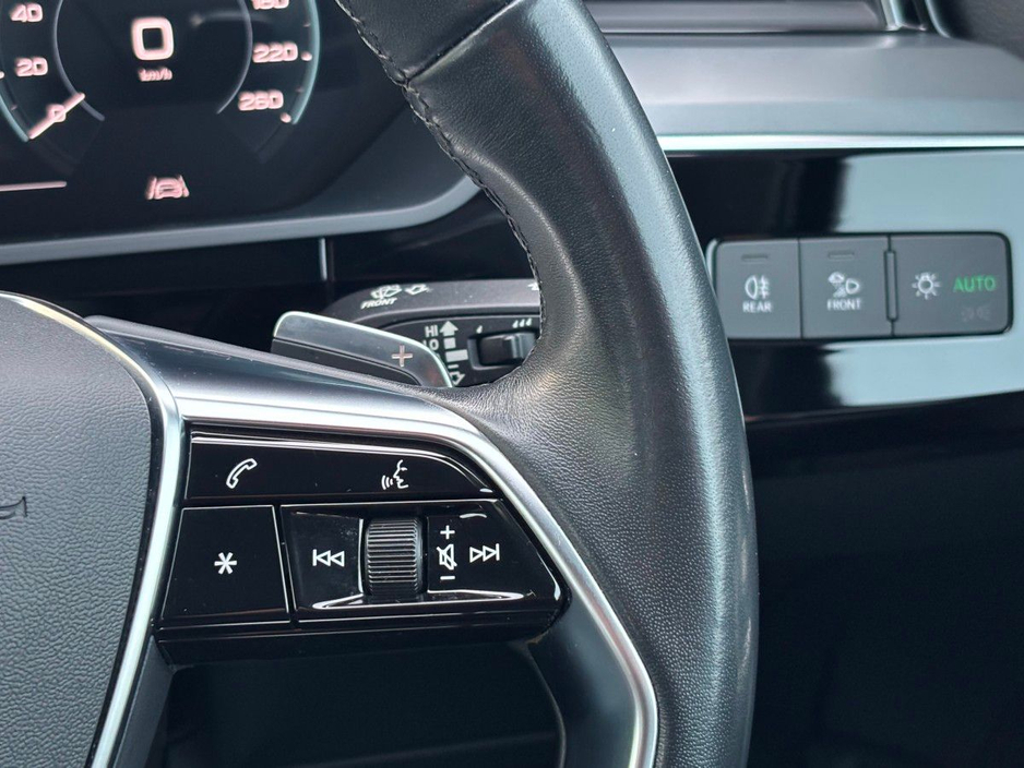 2021 Audi e-tron 50 QUATTRO TECHNIK 22" WHEELS 12 MONTH WARRANTY €28,995