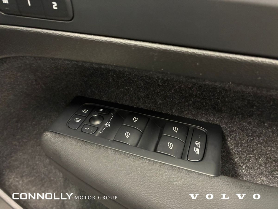 2023 Volvo XC40 BEV 231hp Ultimate €249pm €30,995