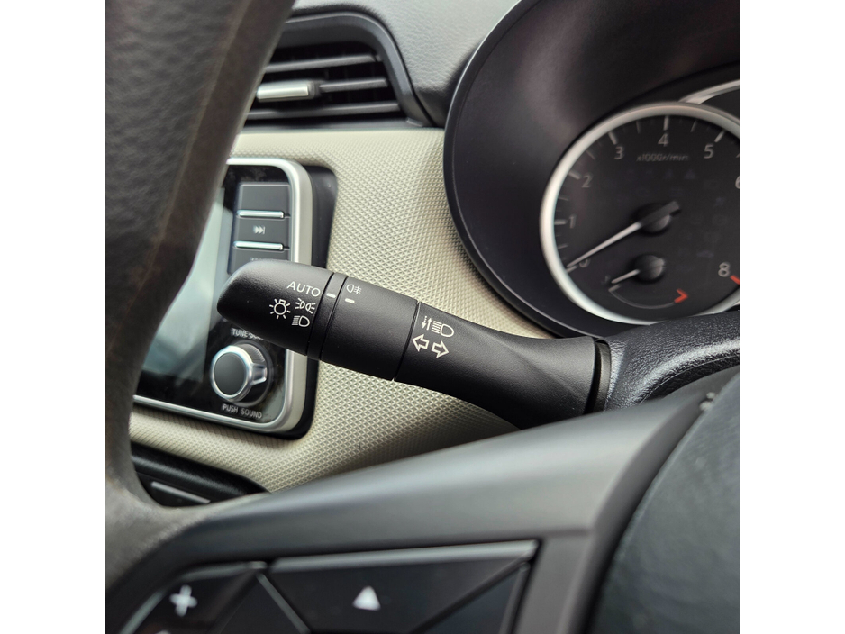 2019 Nissan Micra - image 10