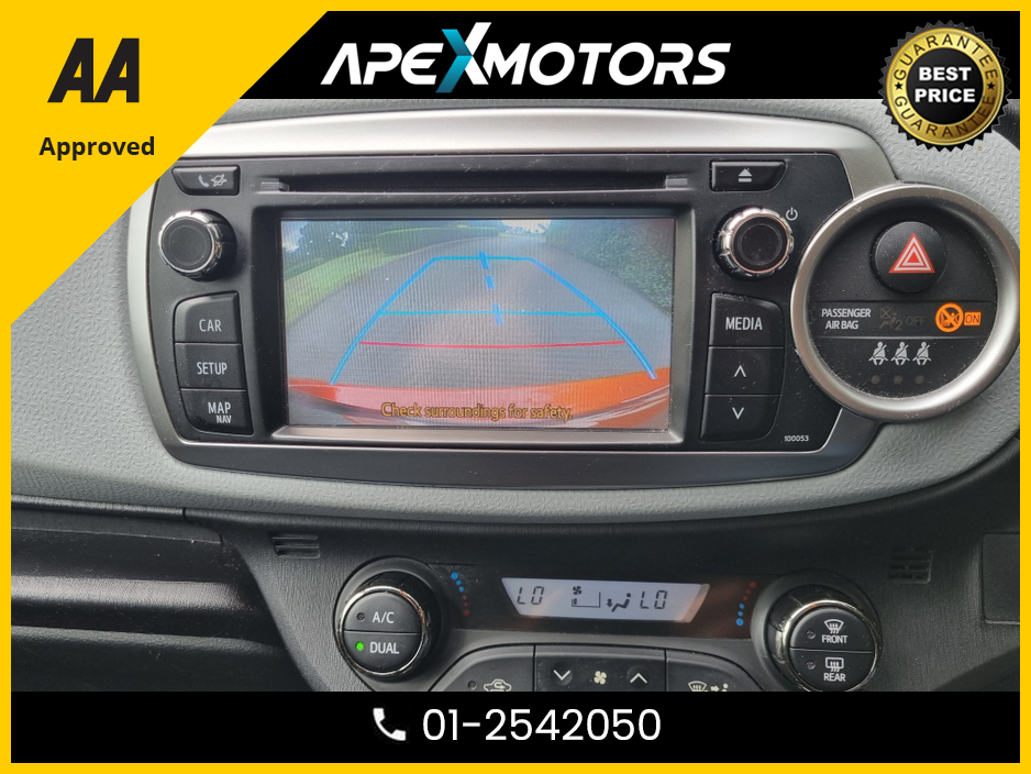 2014 Toyota Yaris - image 16