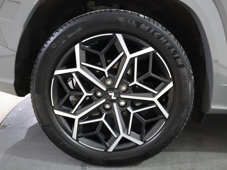 2023 Hyundai Tucson - image 10