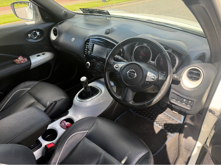 2017 Nissan Juke - image 10