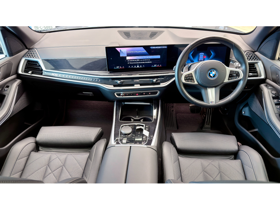 2025 BMW X5 - image 11