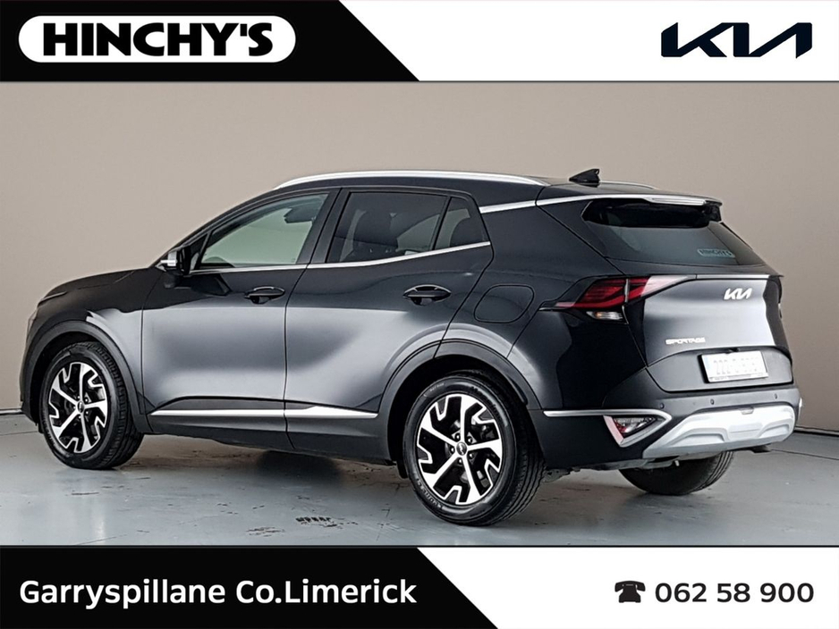 2022 Kia Sportage - image 3