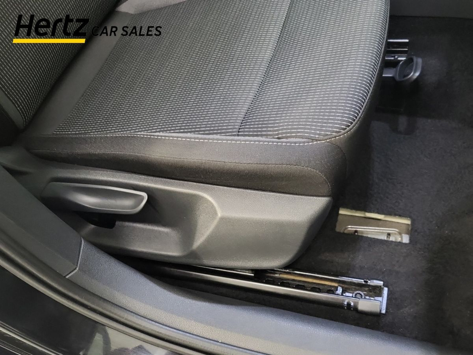 2024 Skoda Octavia - image 20