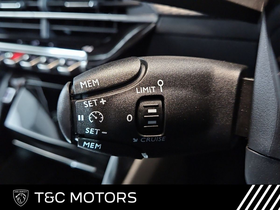 2025 Peugeot 2008 Allure Model Front + Rear Parking Sensors & Rear Camera, Bluetooth with Apple Carplay/Android Auto, Privacy Glass, Cruise Control €30,995