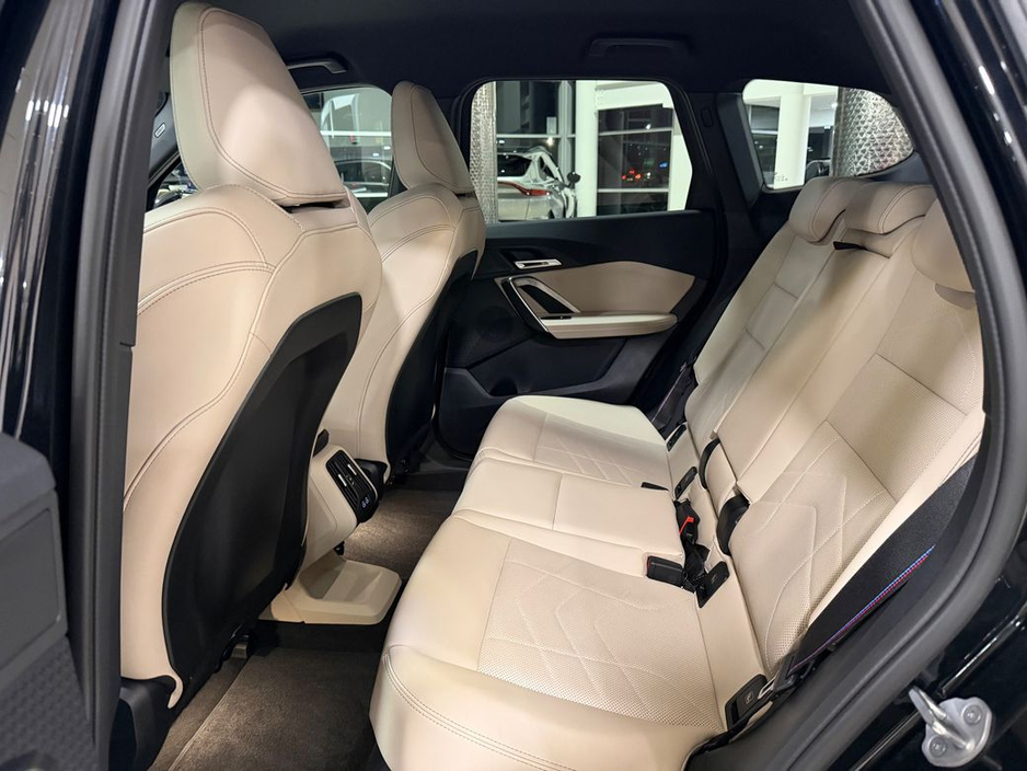 2025 BMW X1 25e M-SPORT PRO X-DRIVE=IVORY LEATHER//HUGE SPEC//AS NEW=2 YEAR BMW WARRANTY=TAILORED FINANCE PACKAGES AVAILABLE=TRADE IN'S WELCOME €53,995