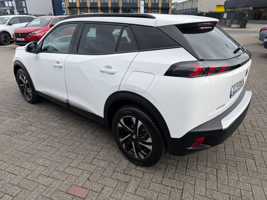 2020 Peugeot 2008 - image 7