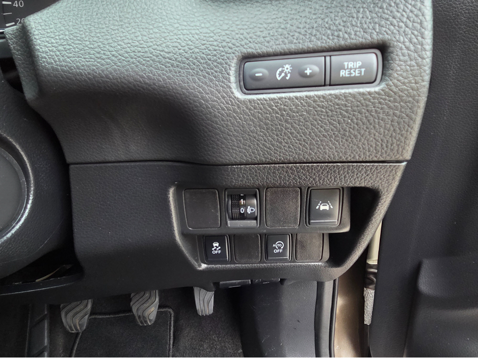 2017 Nissan Qashqai ** DEPOSIT TAKEN ** 1.5 SV PREMIUM E6 4DR €15,950