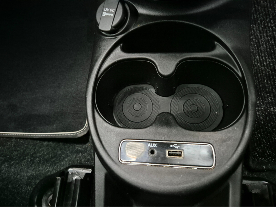 2018 Fiat 500 - image 20