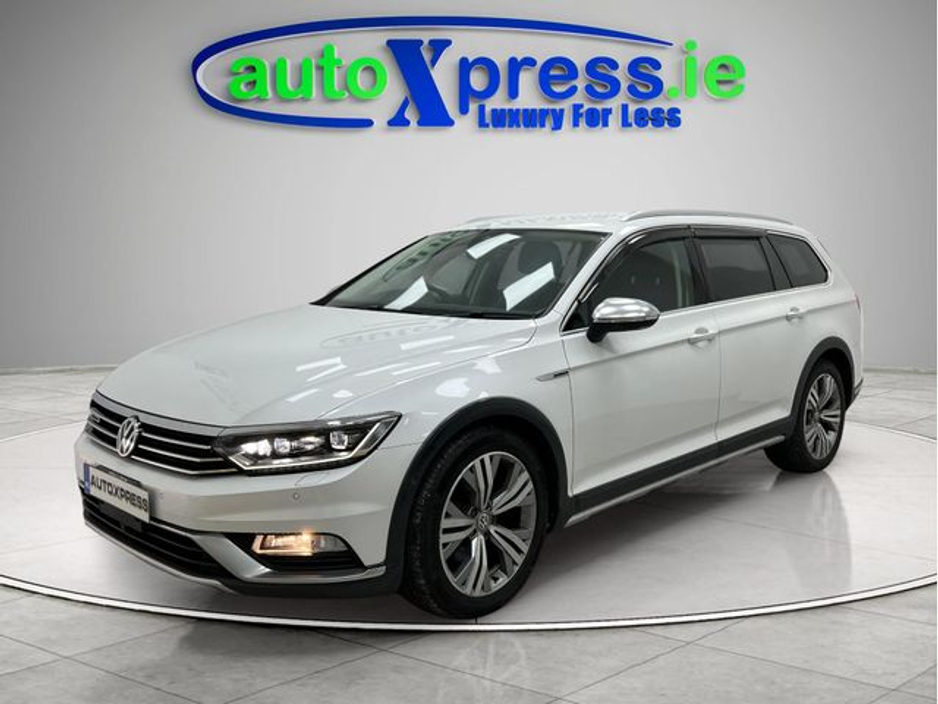 2018 Volkswagen Passat - image 15
