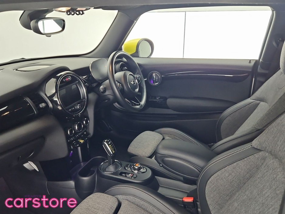 2020 MINI Hatch Cooper Classic Auto €16,880