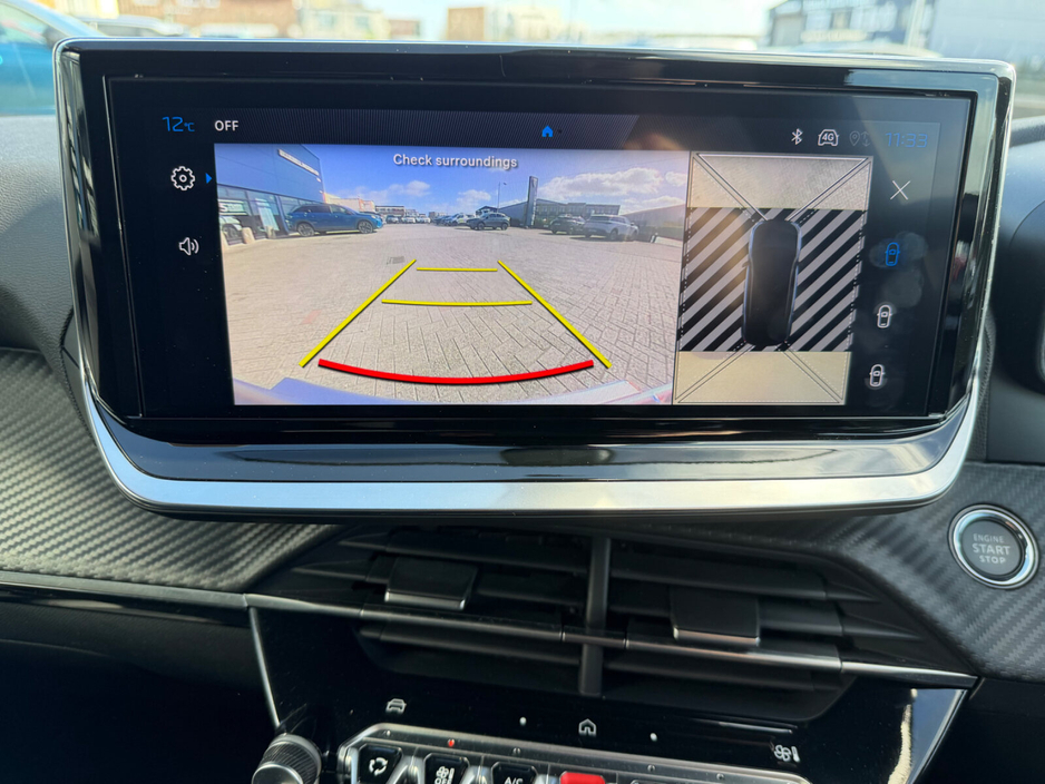 2025 Peugeot 2008 - image 12