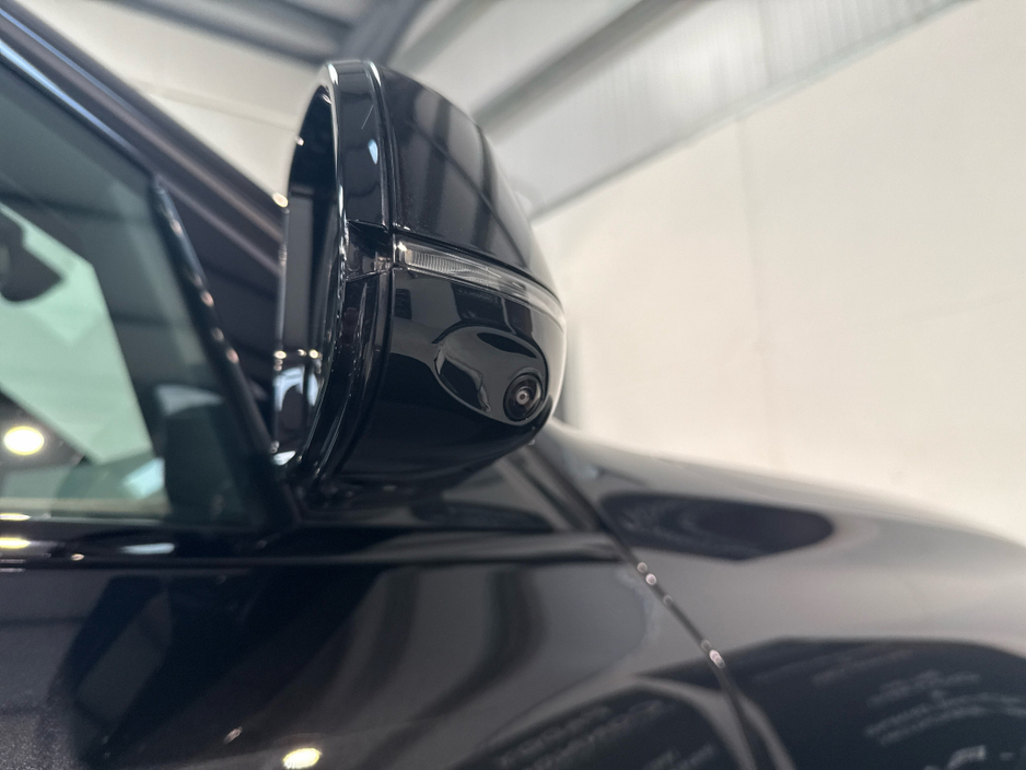 2026 BMW X5 - image 33