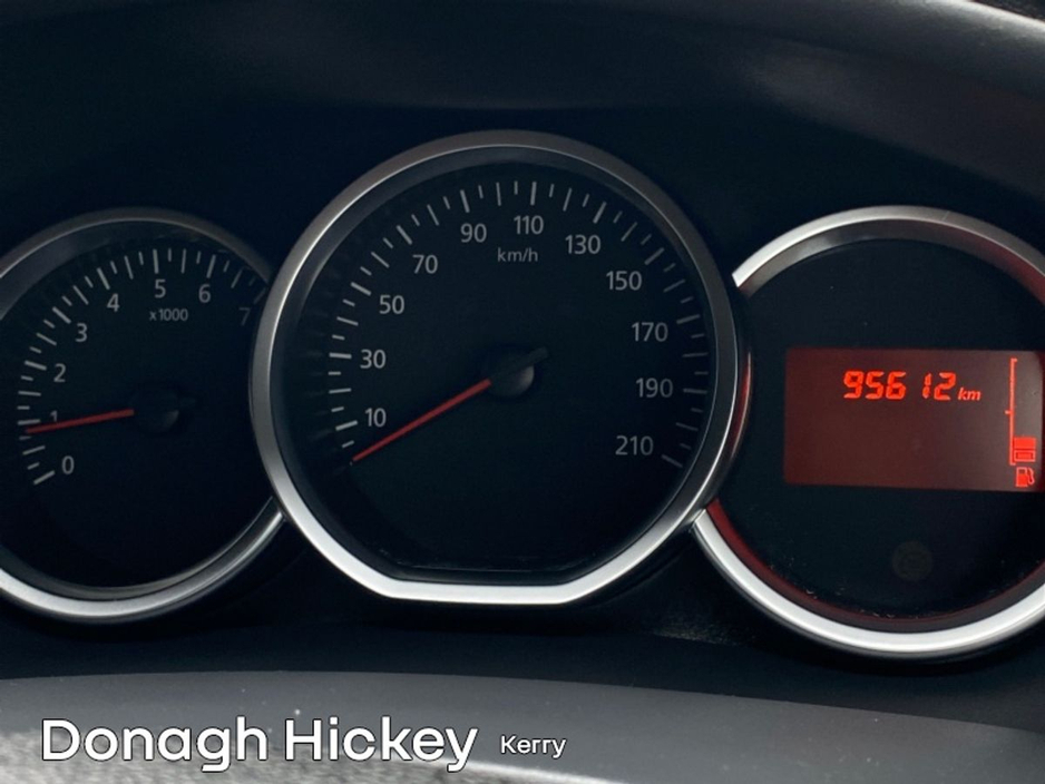 2021 Dacia Sandero Stepway - image 12