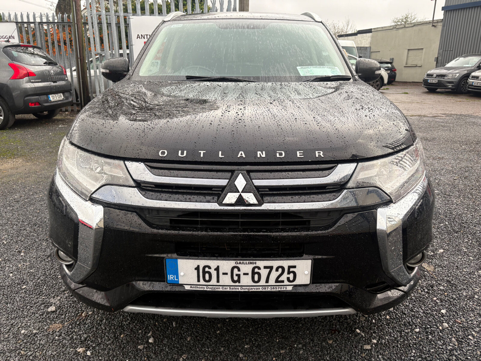 2016 Mitsubishi Outlander PHEV 2.0L MIVEC 4WD 5-Seater Instyle €12,995