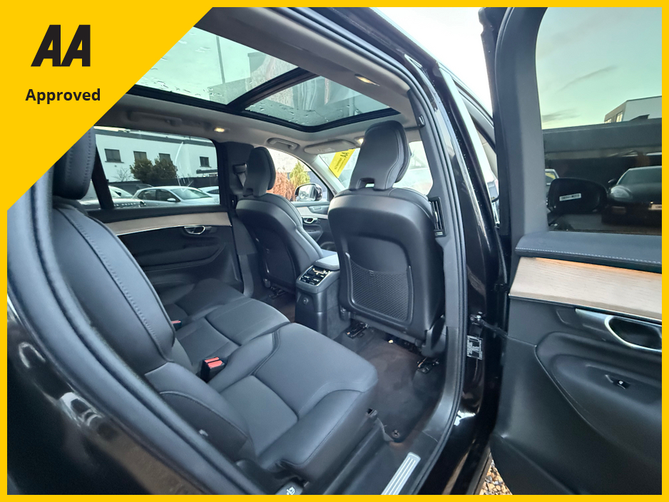 2025 Volvo XC90 - image 20