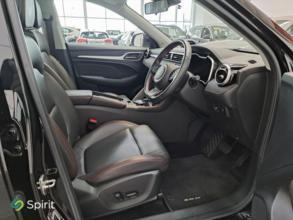 2022 MG ZS - image 21