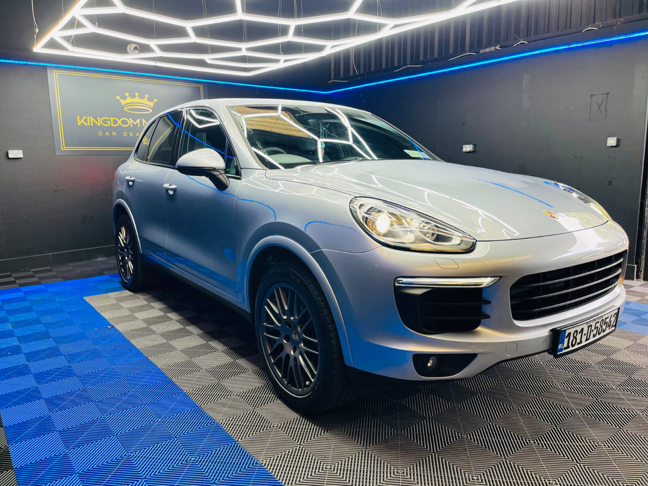 2018 Porsche Cayenne - image 4