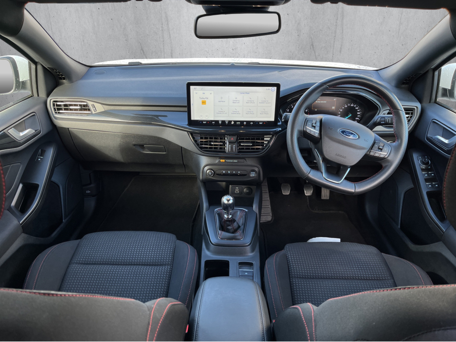 2023 Ford Focus - image 13