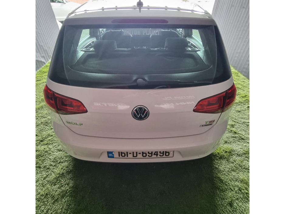 2016 Volkswagen Golf - image 6