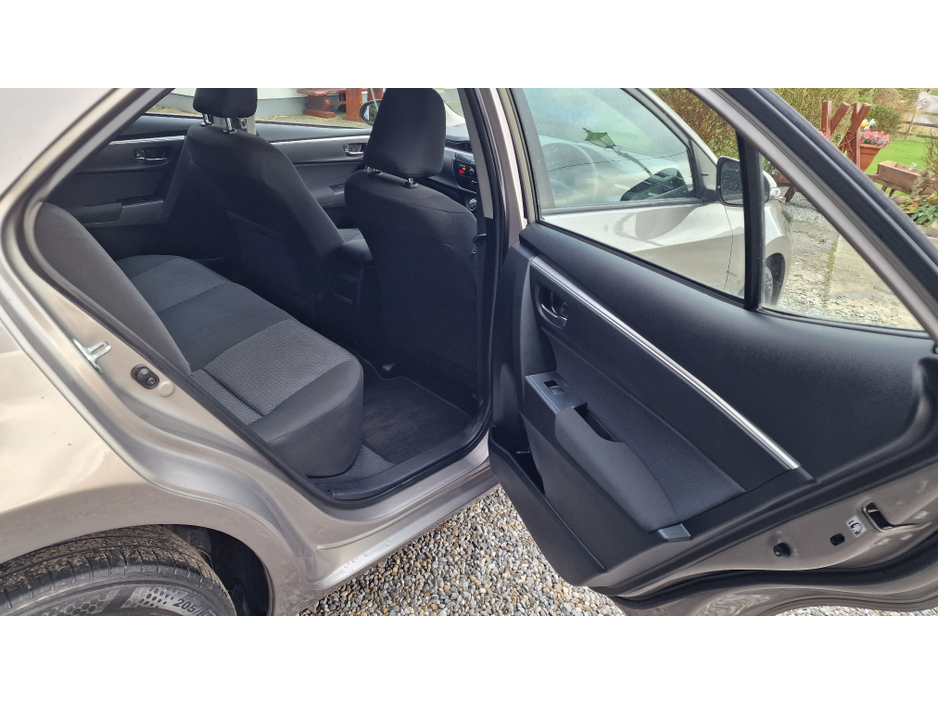 2015 Toyota Corolla 1.4 D-4D TERRA 4DR €9,450