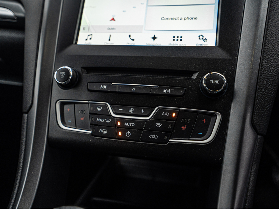 2018 Ford Mondeo 2018 Mondeo 2.0d TITANIUM/High spec/1yr warranty €15,888