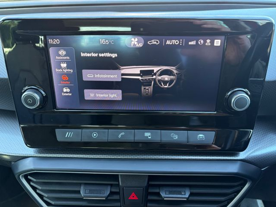 2021 SEAT Leon - image 23