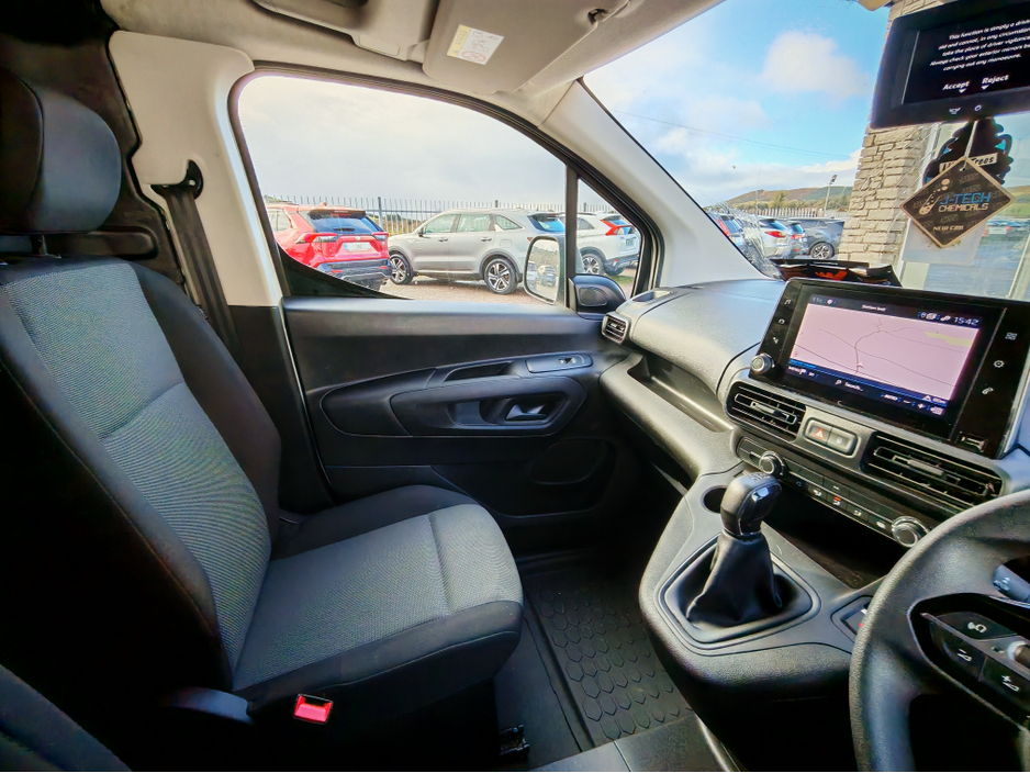 2021 Peugeot Partner 2 SEAT PRO PLUS 1.5 HDI 100 LON