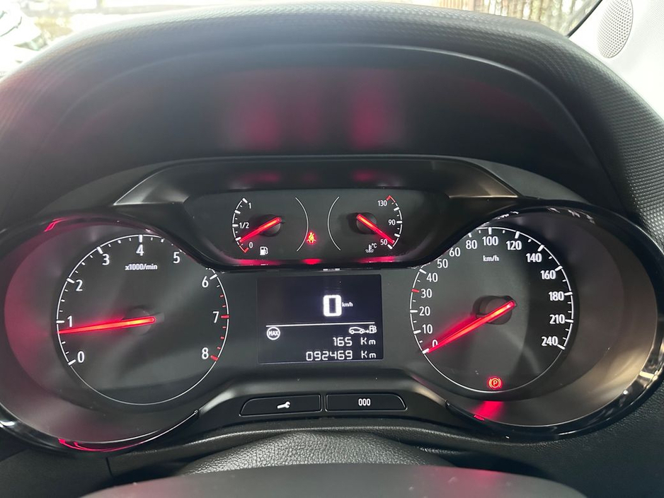 2020 Opel Crossland X - image 26