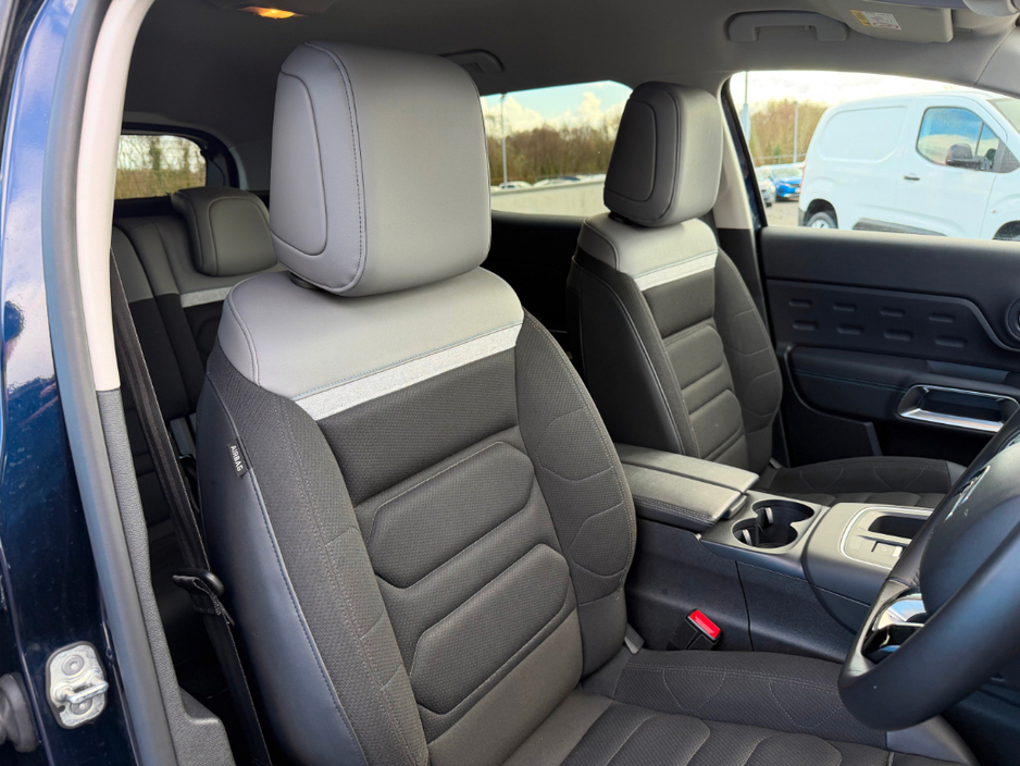 2023 Citroen C5 Aircross - image 6