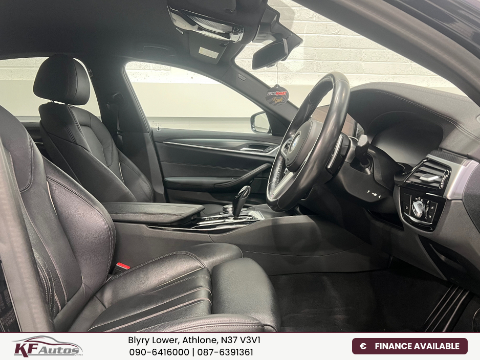 2022 BMW 5 Series - image 11