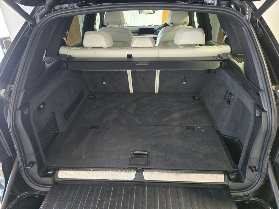 2016 BMW X5 - image 6