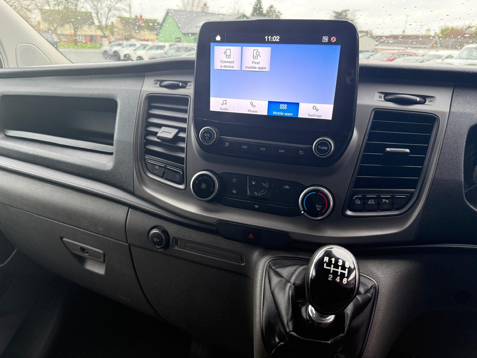 2021 Ford Transit Custom - image 14