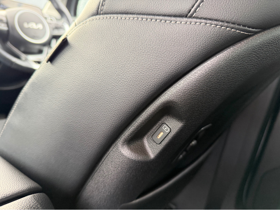 2023 Kia Sportage K3 - 1.6 DIESEL HYBRID - MANUAL - 12M WARRANTY - CAR:  1737 €29,950