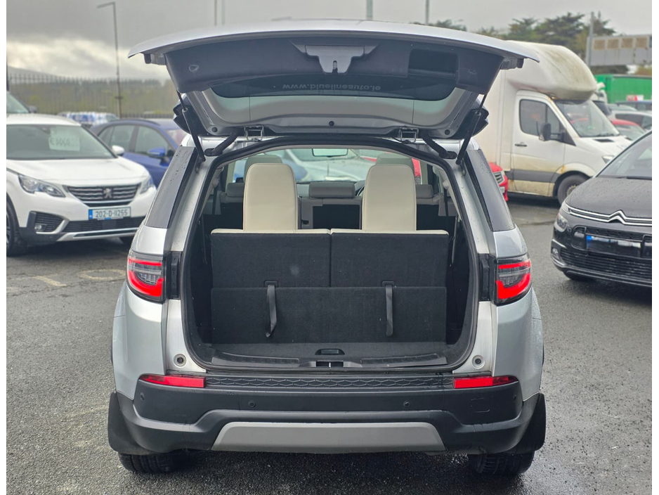 2020 Land Rover Discovery Sport - image 20