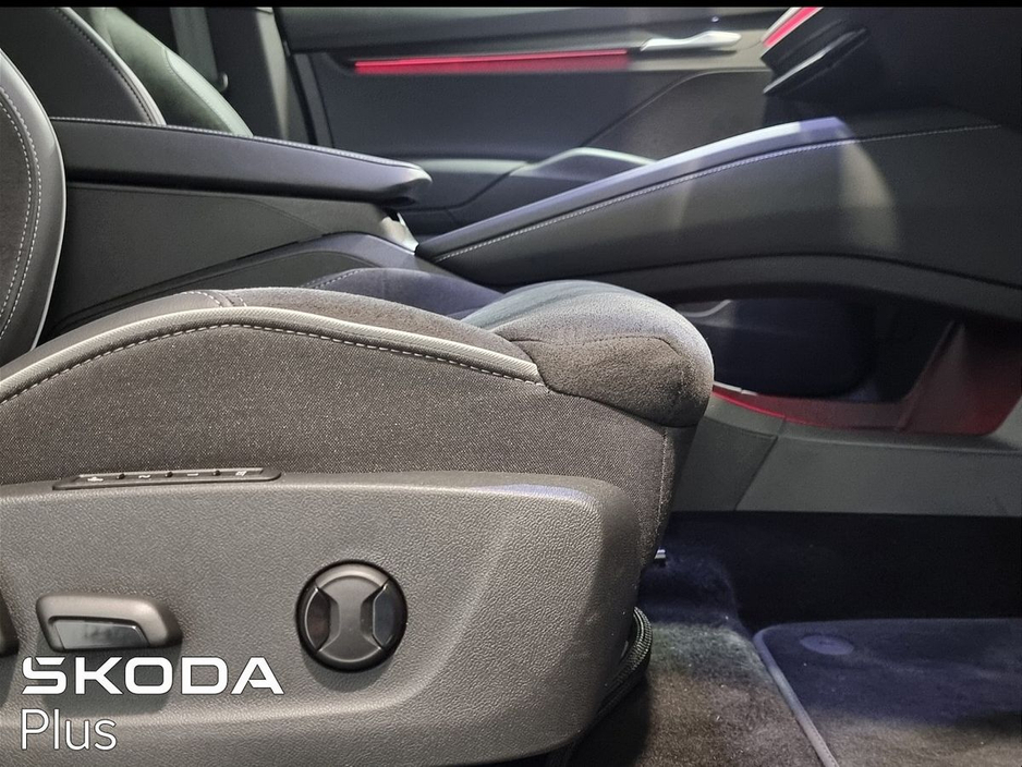 2025 Skoda Enyaq - image 23