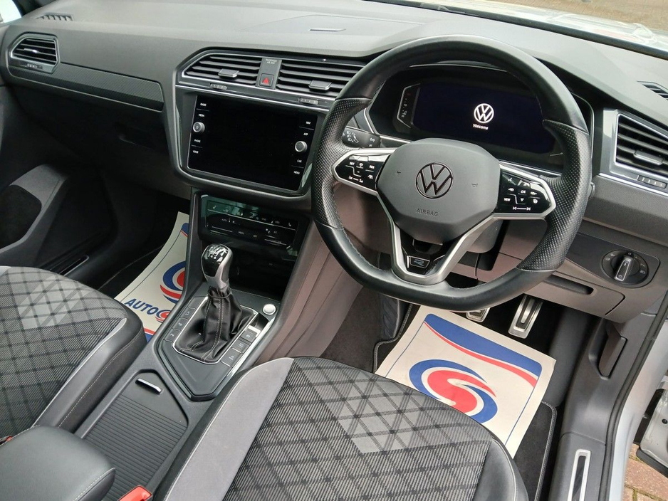 2023 Volkswagen Tiguan 2.0 TDI 150HP R-Line, Silver Met, FSH, 1 owner, 72km. €41,500