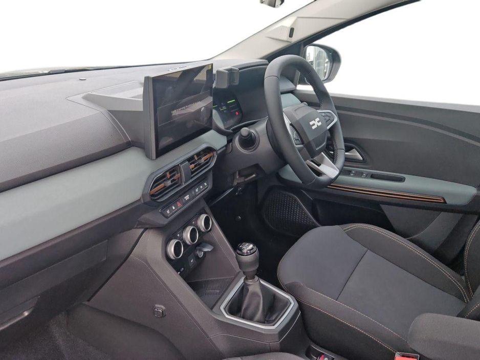 2026 Dacia Sandero Stepway - image 4