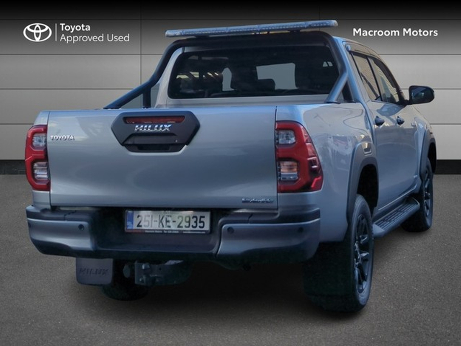 2025 Toyota Hilux HILUX 2.8 INVINCIBLE €57,000