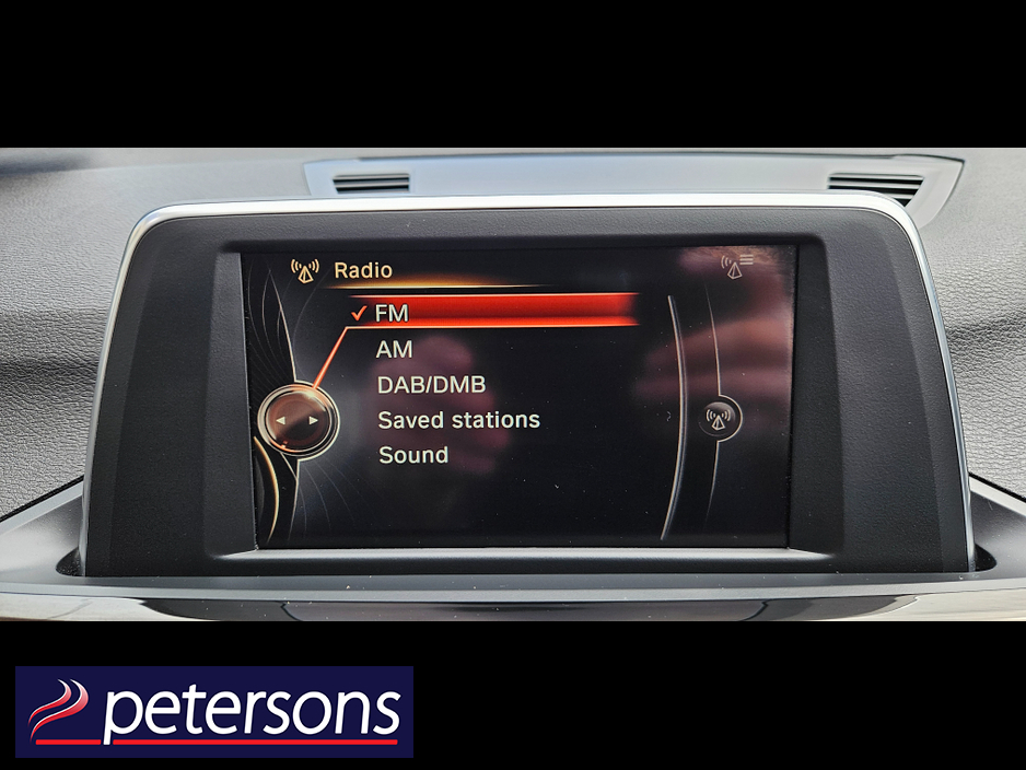 2016 BMW X1 - image 34