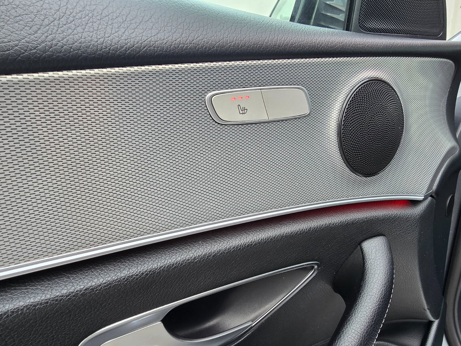 2017 Mercedes-Benz E Class - image 15