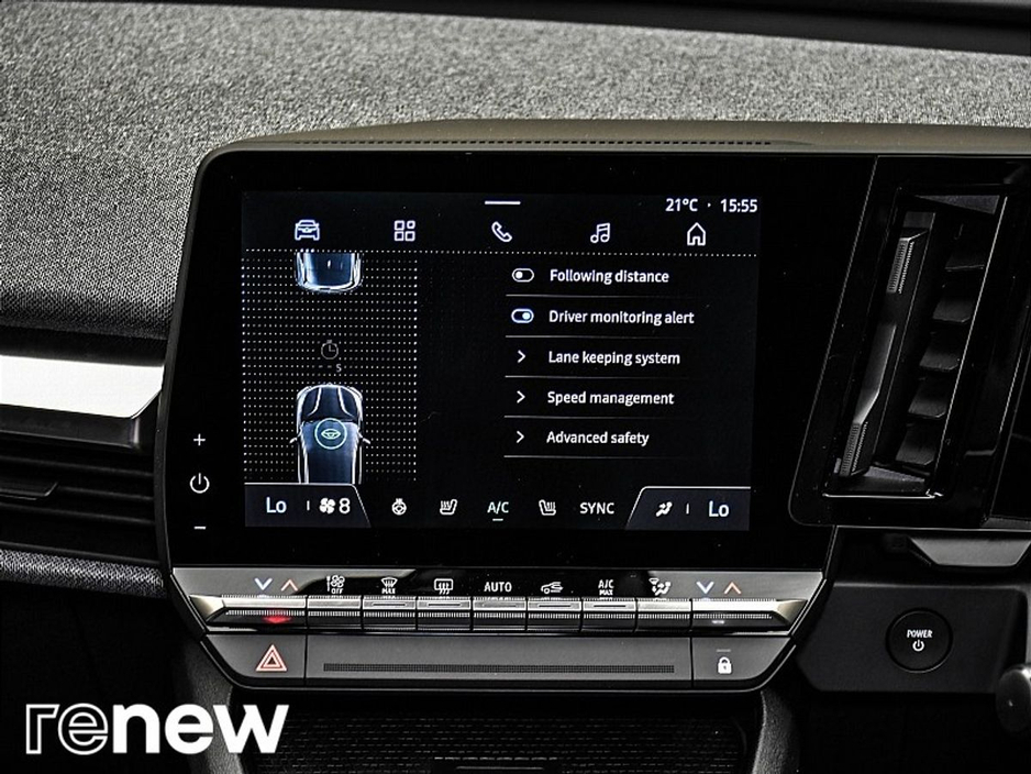 2023 Renault Megane E-Tech - image 28