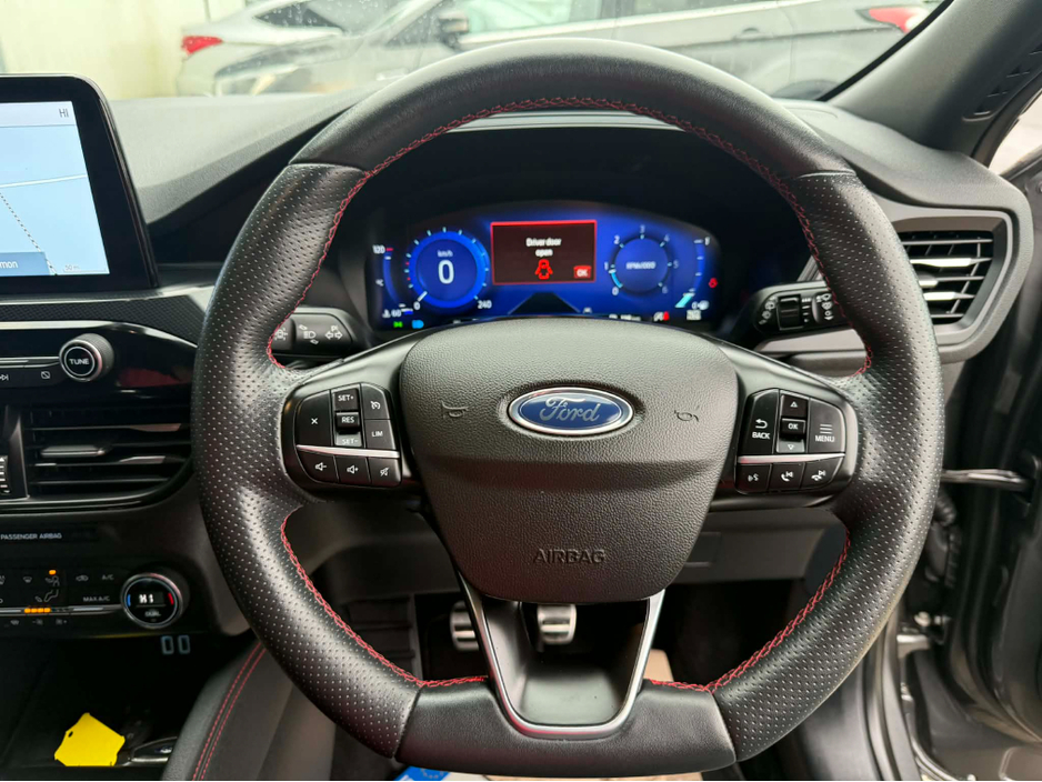 2021 Ford Kuga - image 9