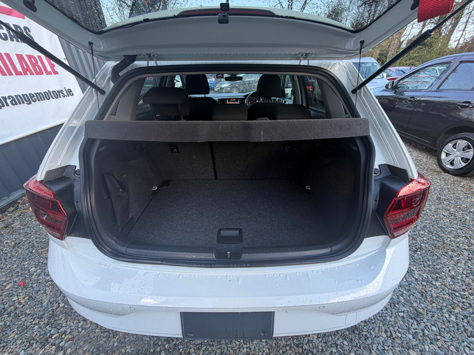 2020 Volkswagen Polo - image 6